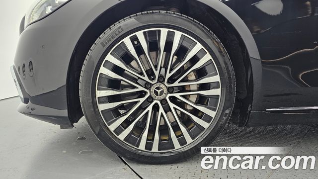 Mercedes-Benz S-Class 2022 — photo 5