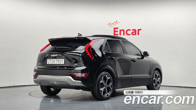 Kia Niro 2023 — photo 2