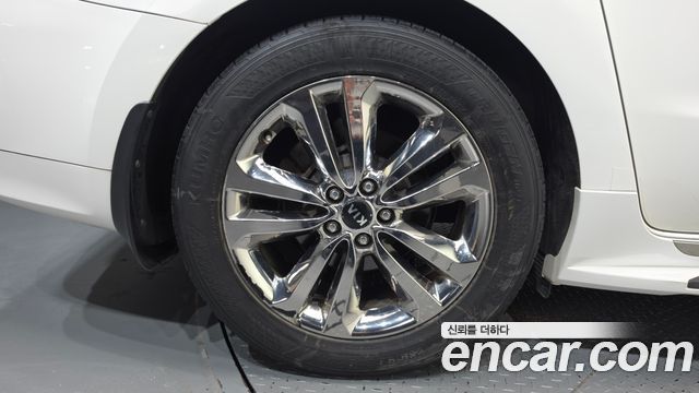 Kia Canival 2015 — photo 5