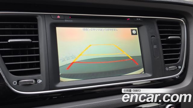 Kia Canival 2015 — photo 15