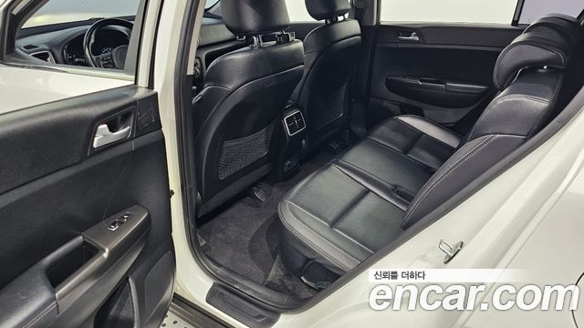 Kia Sportage 2017 — photo 11