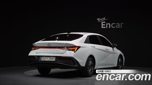 Hyundai AVANTE 2024 — photo 2