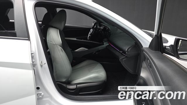 Hyundai AVANTE 2024 — photo 17