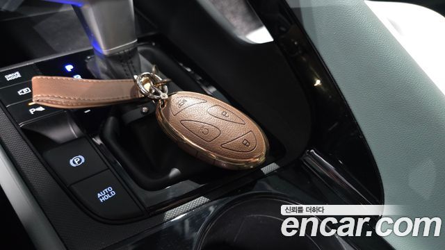 Hyundai AVANTE 2024 — photo 23