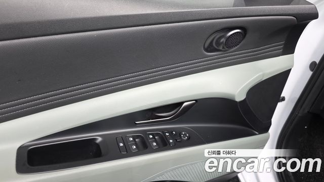 Hyundai AVANTE 2024 — photo 25