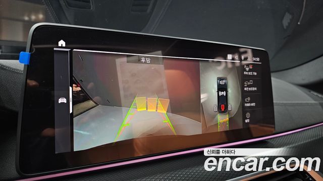 BMW 5-Series 2023 — photo 2