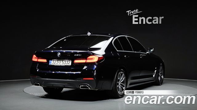 BMW 5-Series 2023 — photo 3