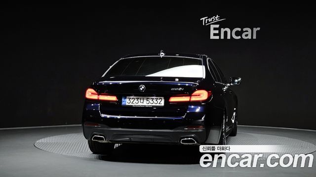 BMW 5-Series 2023 — photo 5