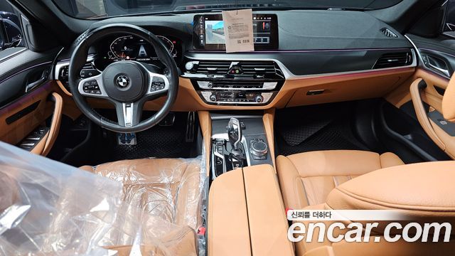 BMW 5-Series 2023 — photo 7