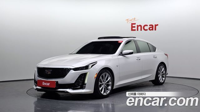 Cadillac CT5 2022 — photo 1