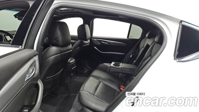 Cadillac CT5 2022 — photo 11