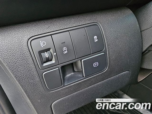 Hyundai Staria 2022 — photo 13