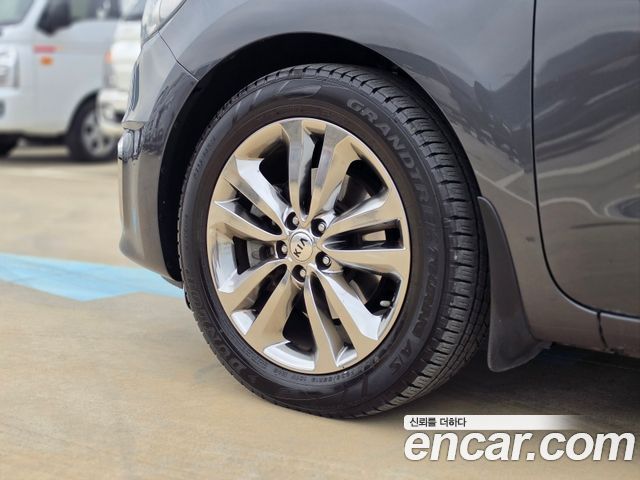 Kia Canival 2018 — photo 5