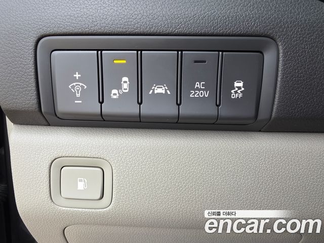 Kia Canival 2018 — photo 10