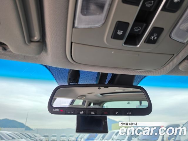 Kia Canival 2018 — photo 15