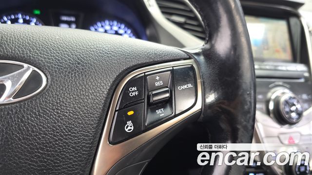 Hyundai Grandeur 2012 — photo 17