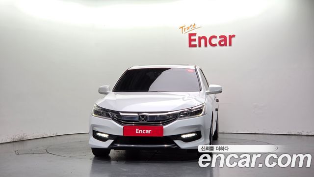Honda Accord 2017 — photo 3