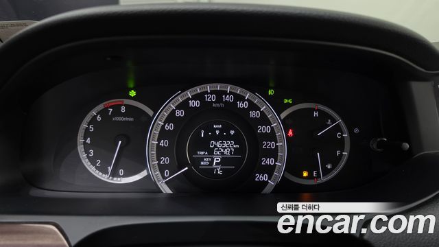 Honda Accord 2017 — photo 11