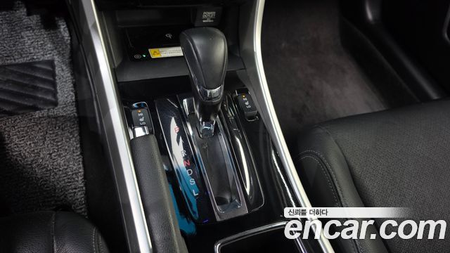 Honda Accord 2017 — photo 12