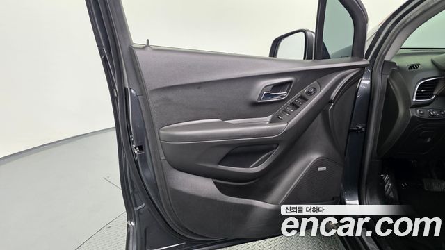 Chevrolet Korea Trax 2017 — photo 14