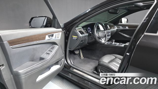 Genesis G80 2018 — photo 13