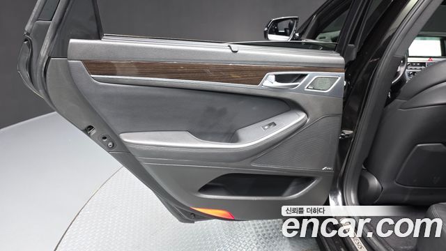 Genesis G80 2018 — photo 15