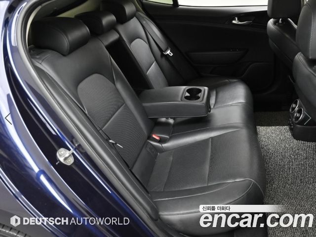 Kia Stinger 2018 — photo 12