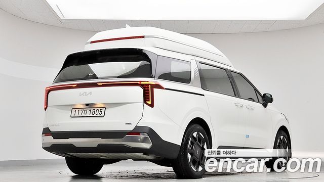 Kia Canival 2025 — photo 2