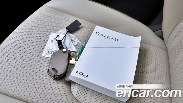 Kia Canival 2025 — photo 8