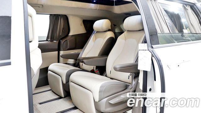 Kia Canival 2025 — photo 10