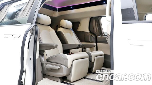 Kia Canival 2025 — photo 12