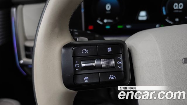 Hyundai Santafe 2025 — photo 22