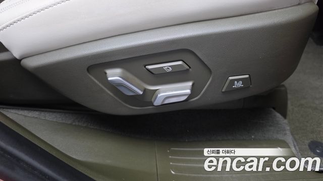 Hyundai Santafe 2025 — photo 33