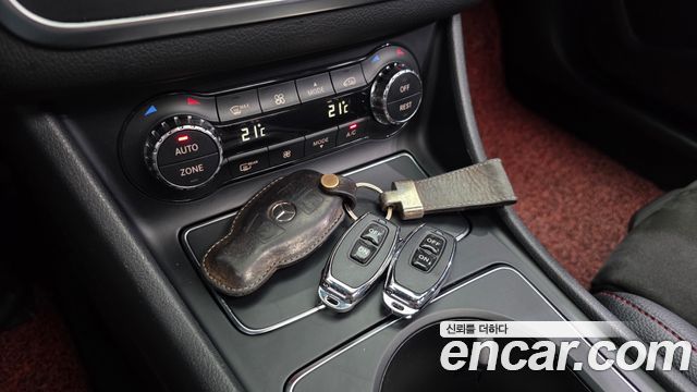 Mercedes-Benz CLA-Class 2017 — photo 18