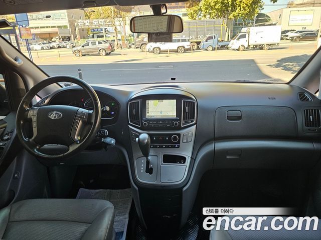 Hyundai Starex 2018 — photo 10
