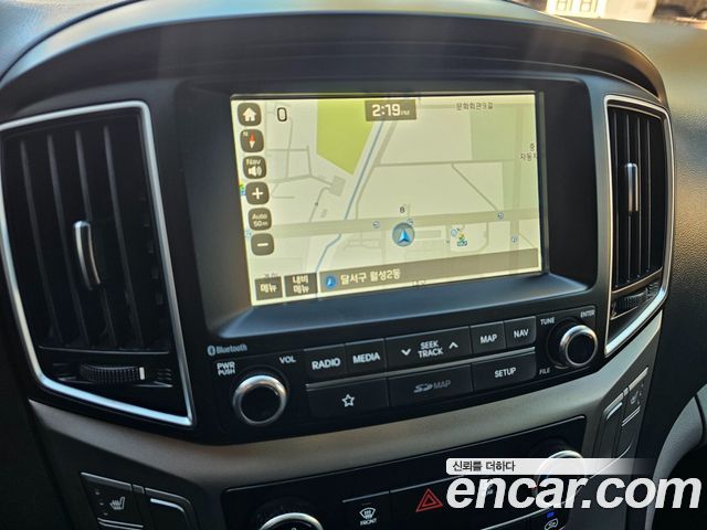Hyundai Starex 2018 — photo 17