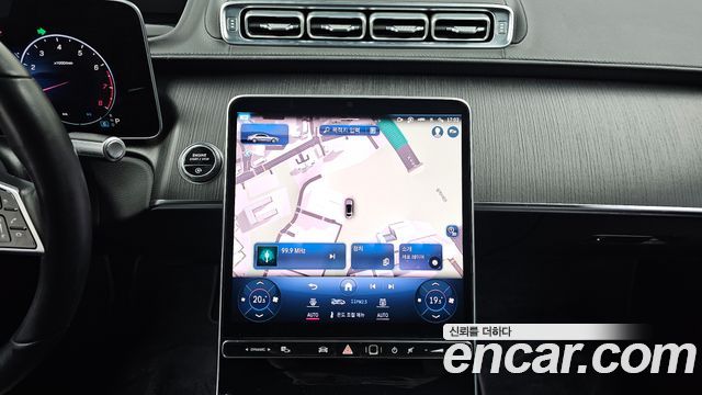 Mercedes-Benz S-Class 2022 — photo 18