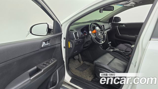 Kia Sportage 2018 — photo 13