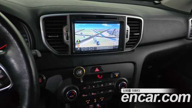 Kia Sportage 2018 — photo 19