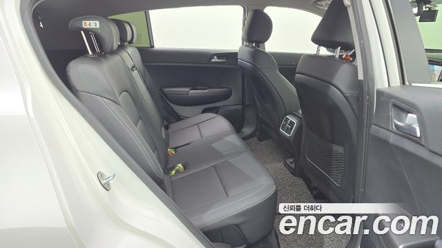 Kia Sportage 2018 — photo 25