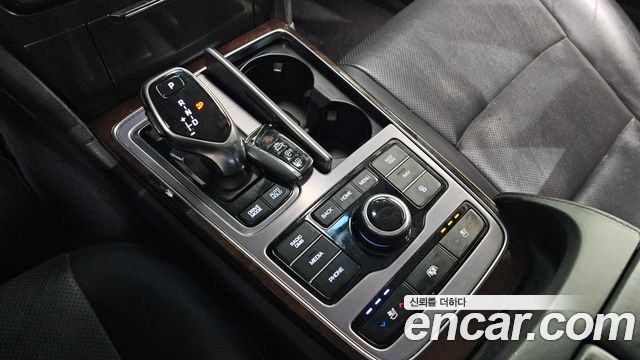 Hyundai Equus 2015 — photo 9