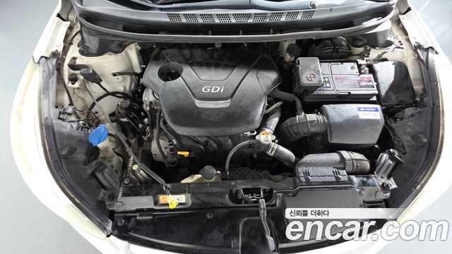 Hyundai AVANTE 2015 — photo 6
