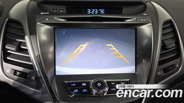 Hyundai AVANTE 2015 — photo 20