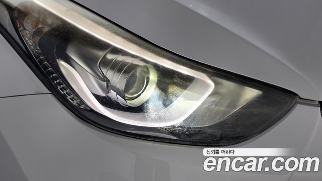 Hyundai AVANTE 2015 — photo 8