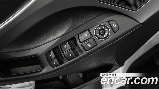 Hyundai AVANTE 2015 — photo 27