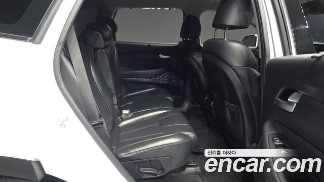 Hyundai Santafe 2021 — photo 18