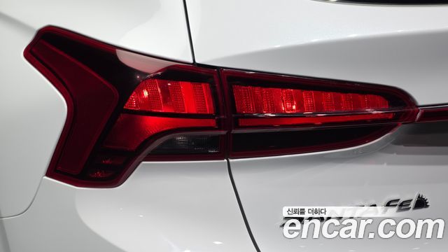 Hyundai Santafe 2021 — photo 9