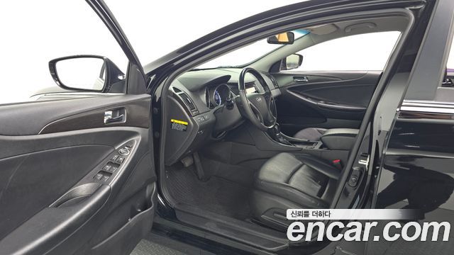 Hyundai Sonata 2012 — photo 13