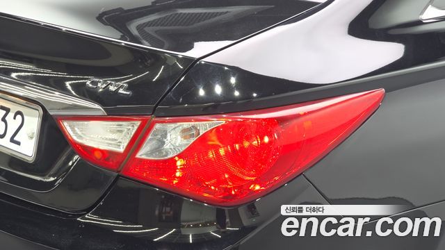 Hyundai Sonata 2012 — photo 9