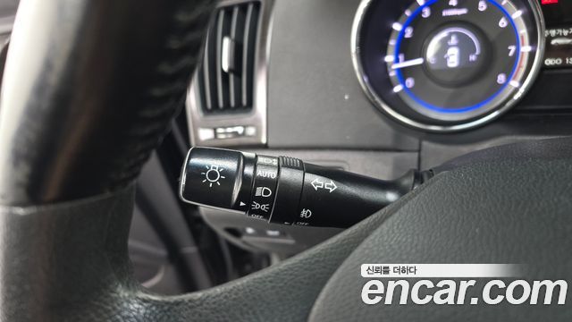 Hyundai Sonata 2012 — photo 27